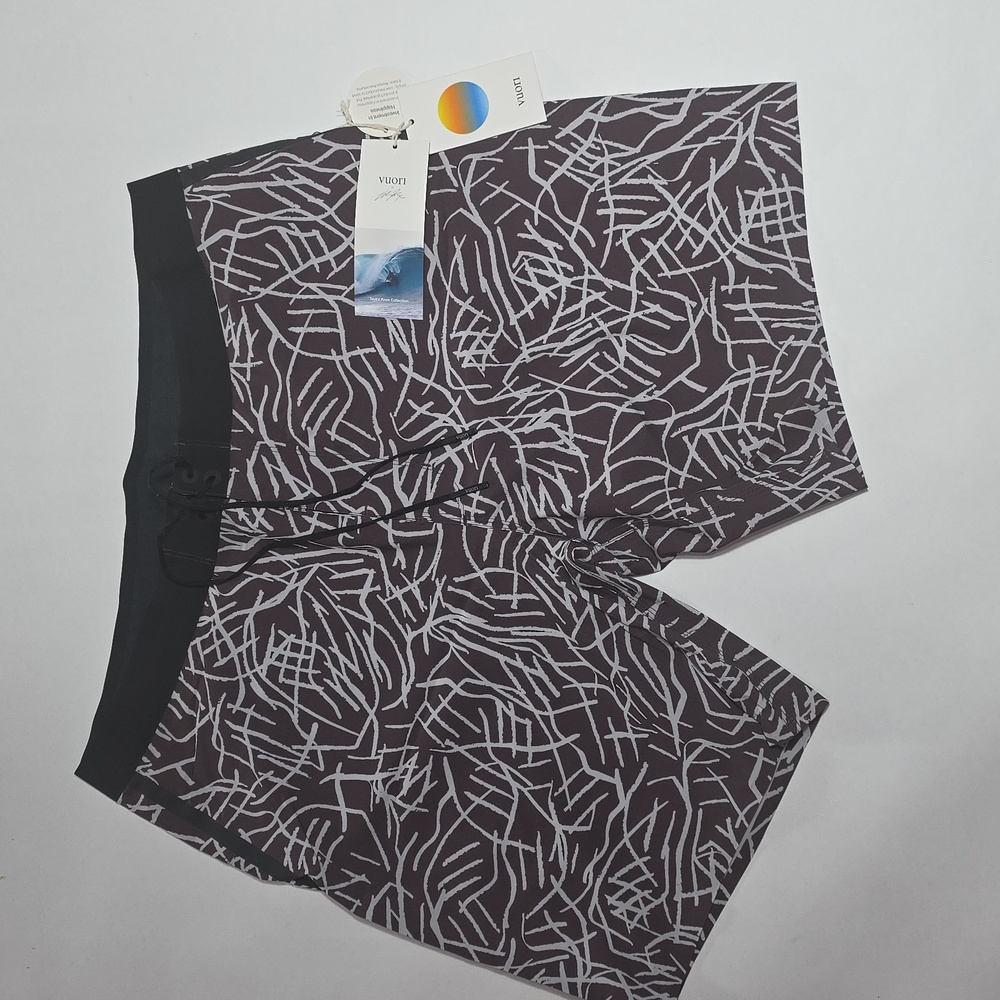 NWT Men's Vuori "Knox Boardshort" in color Sangria Tide. Various Sizes